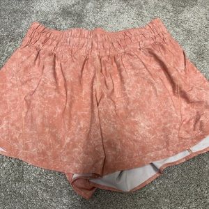Lululemon Track That short 5” lined - sunny coral sz 10